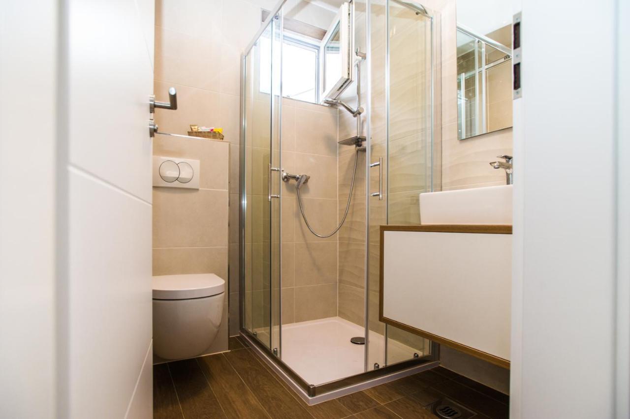 Apartments Jedro เพทรอซาเน ภายนอก รูปภาพ